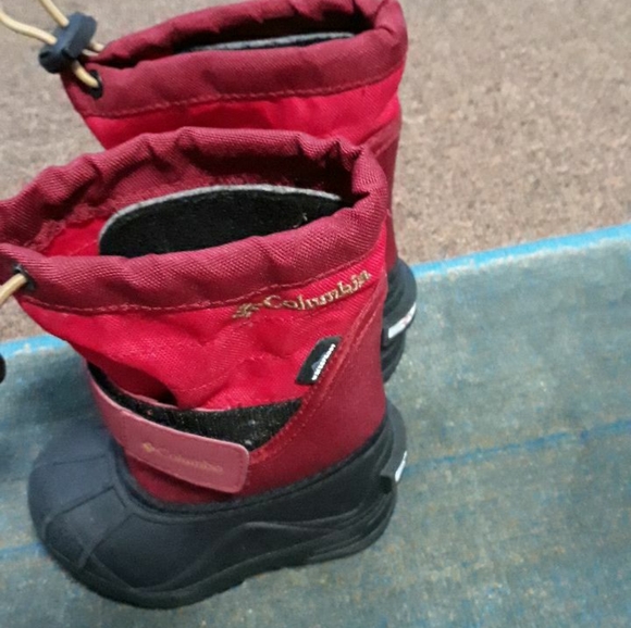 Columbia Shoes - Picture 2 of 2
